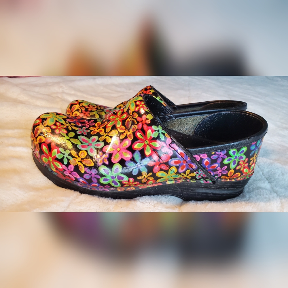 Dansko nursing shoes